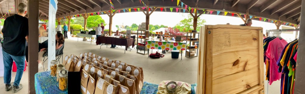 This is a panorama from Meaford market. 