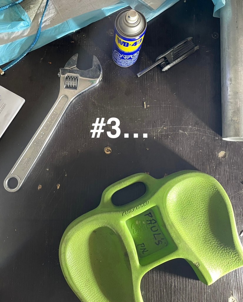 use WD40 to unfreeze plugs