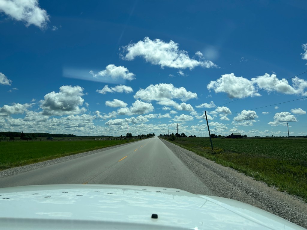 We had blue skies as we drove south from Hepworth, Ontario... en route to Southampton.